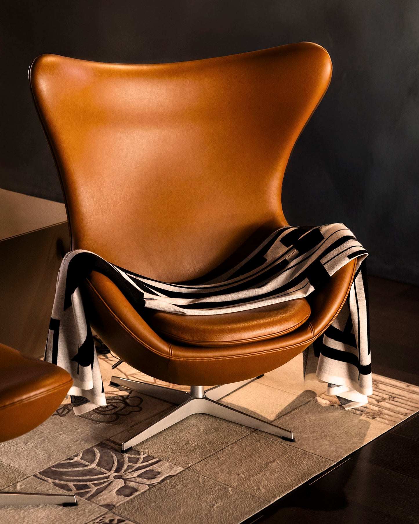 PLAID GEOMETRIC BALANCE