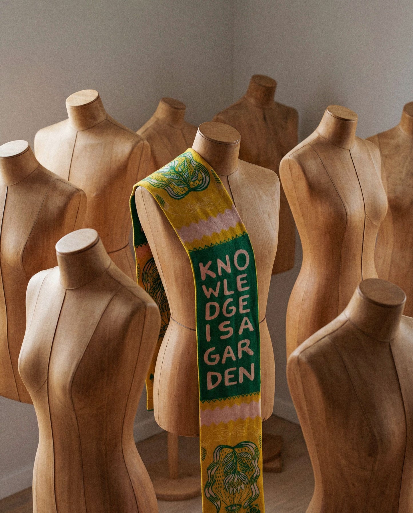 SCARF KNOWLEDGE IS A GARDEN
