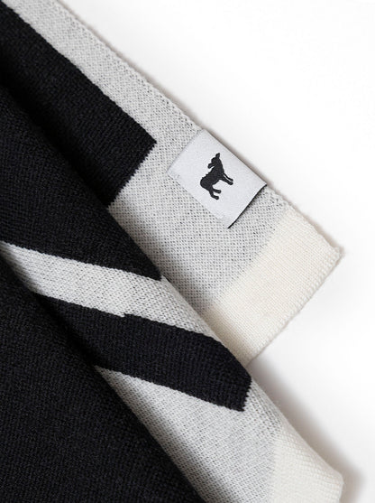 PLAID GEOMETRIC BALANCE